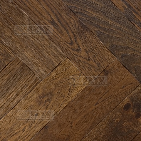 DW FLOORING Елка Английская 14 мм Дуб тёмно-коричневый DW 302U лак матовый с фаской (фото 1)