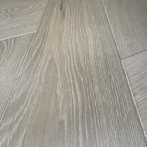 HM Flooring Итальянская ёлка Дуб Прайм Шугар лак с фаской (фото 5)